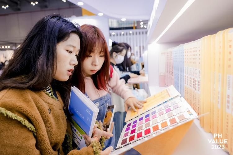 “大朗优选”时尚发布会在上海举办——楠晟网络助力产业数字化升级